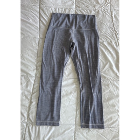 Lululemon Align High Rise Crop Leggings Size 8 Blue 23"  Workout, Soft EUC - Picture 1 of 9